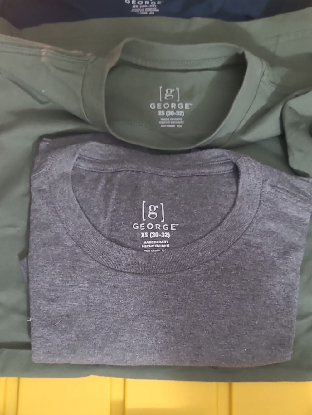 George 3-Pack Crew Neck Tees in Navy, Olive, and Heather Gray Size XS - Picture 3 of 4
